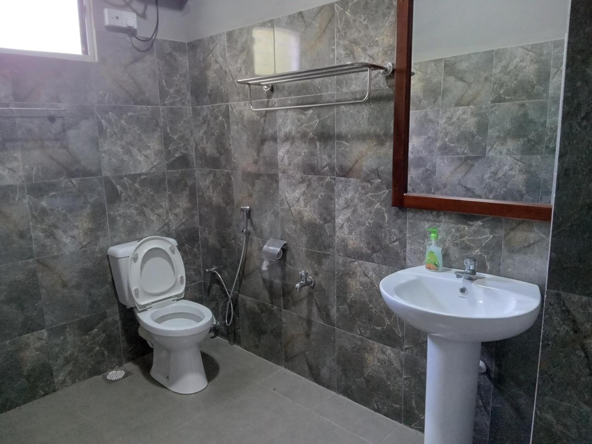 White Rose Safari Home Stay Udawalawe Εξωτερικό φωτογραφία