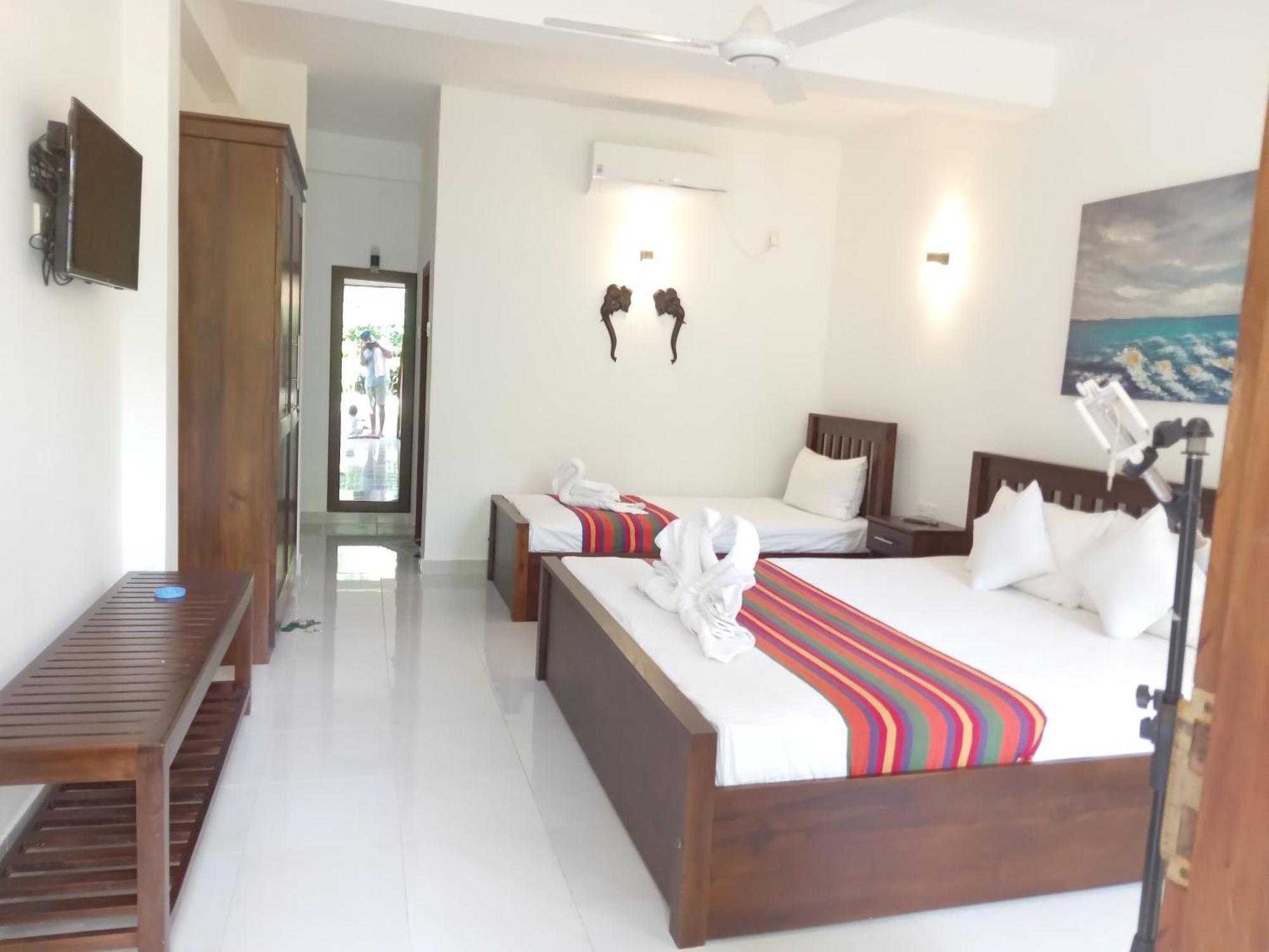 White Rose Safari Home Stay Udawalawe Εξωτερικό φωτογραφία