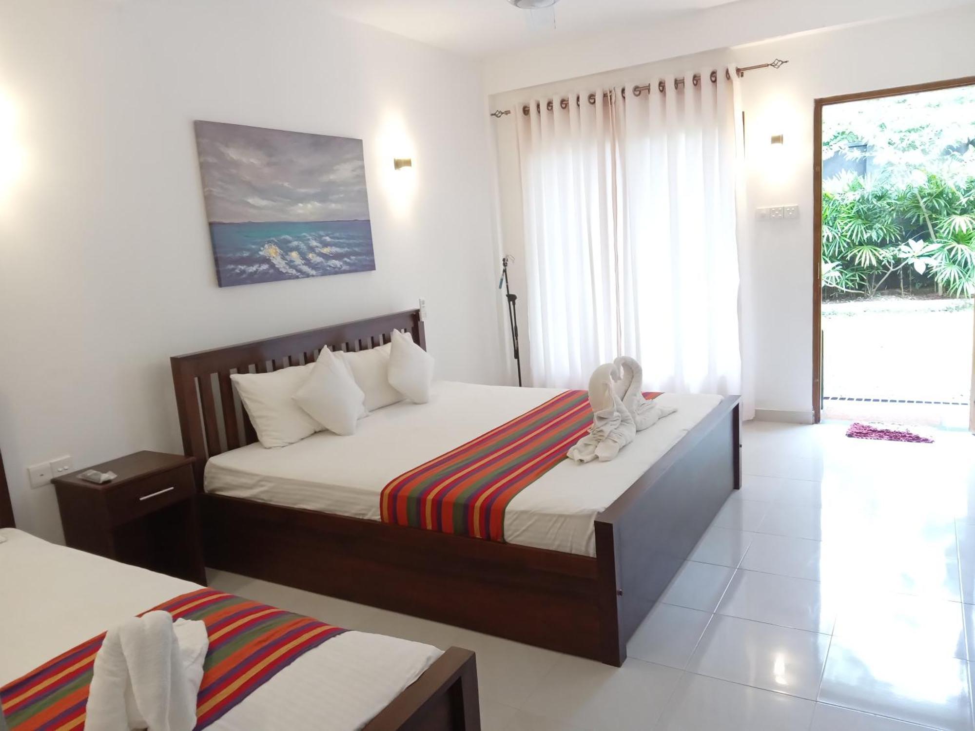 White Rose Safari Home Stay Udawalawe Εξωτερικό φωτογραφία