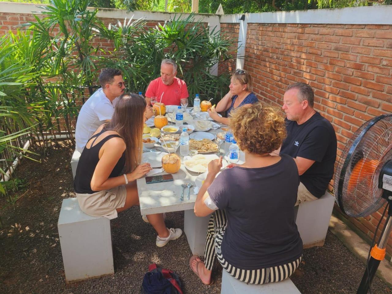 White Rose Safari Home Stay Udawalawe Εξωτερικό φωτογραφία
